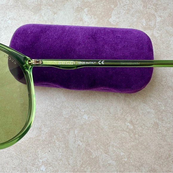 Gucci - Green Round Asian Fit Women’s Sunglasses - Picture 4 of 9
